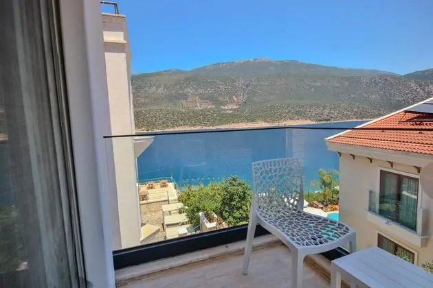 Standart Oda, Kısmi Deniz Manzaralı, Balkonlu