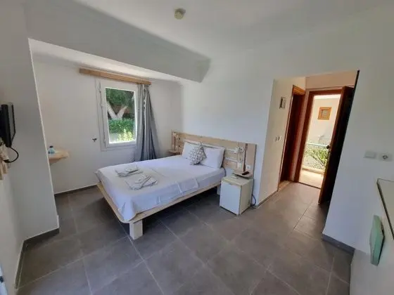 Triple, Kısmi Deniz Manzaralı, Balkonlu