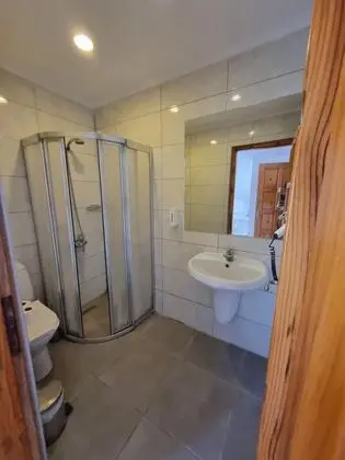 Triple, Kısmi Deniz Manzaralı, Balkonlu