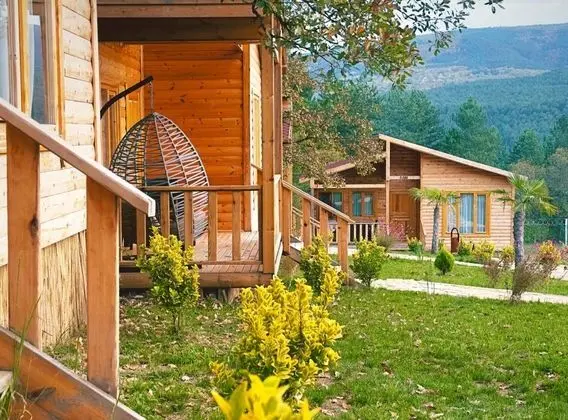 Bungalow, Bahçe Manzaralı, Balkonlu