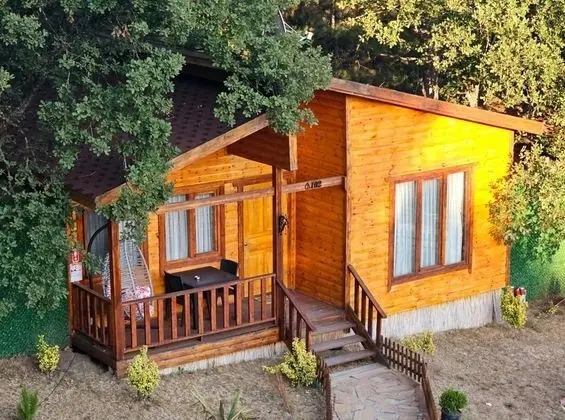 Bungalow, Bahçe Manzaralı, Balkonlu