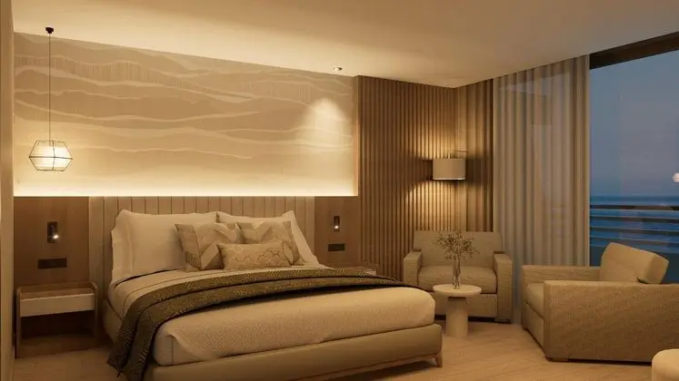 https://images.etstur.com/imgproxy/resize/2560x1440/files/images/hotelImages/etsrooms/282/Korumar_Hotel_De_Luxe_20260203145654_0.jpg