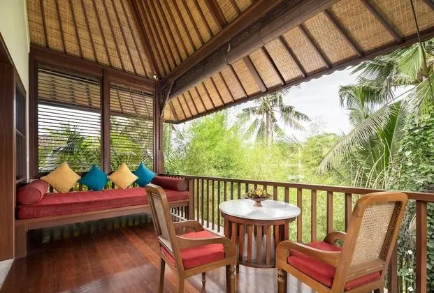 Tirta Suite Free Afternoon Tea