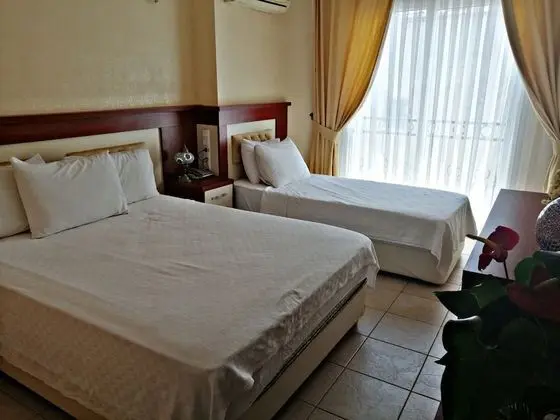 Tek Büyük veya İki Ayrı Yataklı Oda