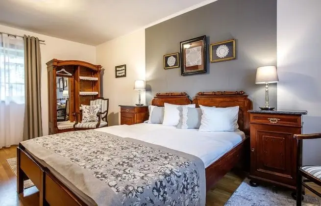 Tek Büyük Yataklı Oda (Pajta)