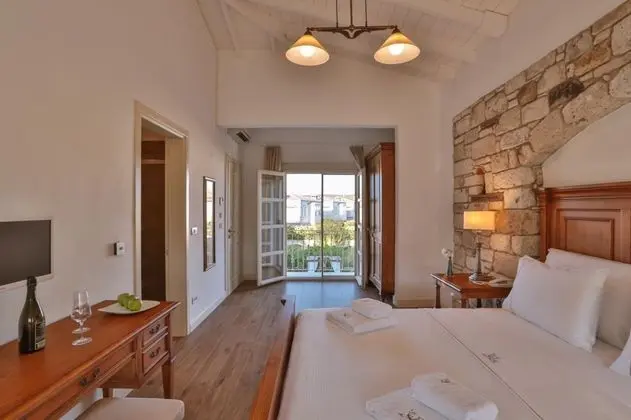 Cumbalı Deluxe Oda, Havuz Manzaralı