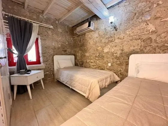 Twin, Şehir Manzaralı