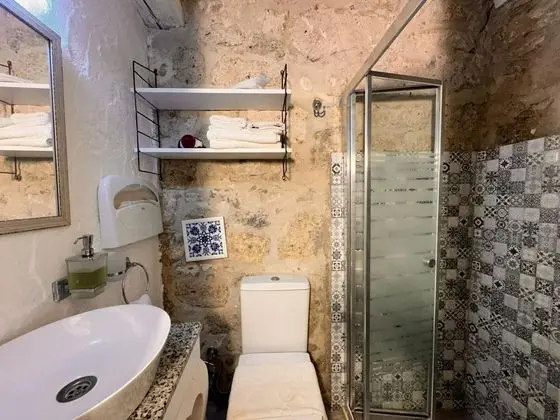 Twin, Şehir Manzaralı