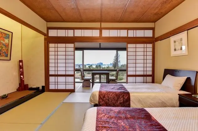 Japanese Style Room  Garden Lake view Non smoking