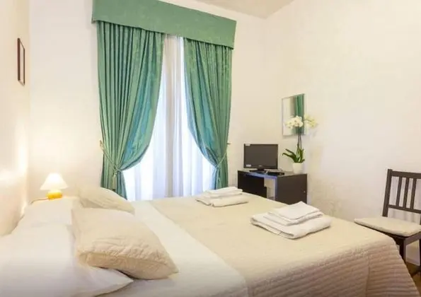 Üç Kişilik Oda, Ortak Banyo