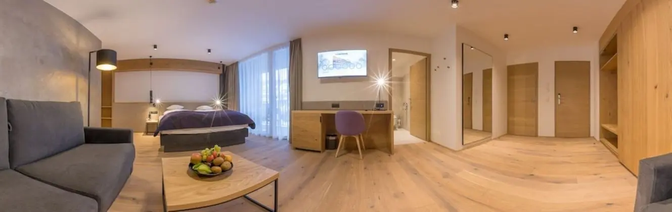 Deluxe Tek Büyük Yataklı Oda