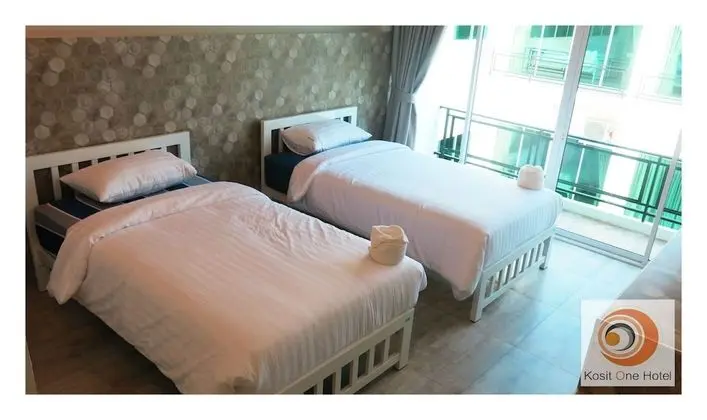 Superior Twin Room with Balcony