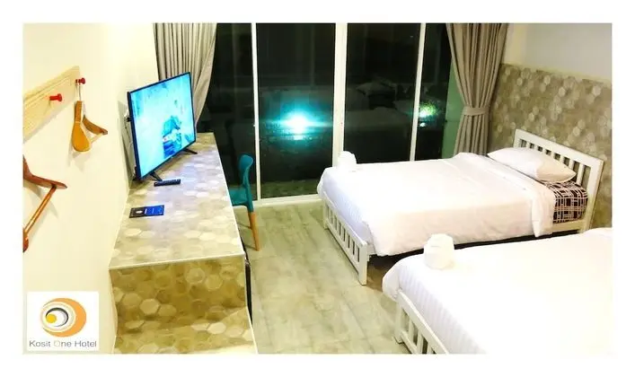 Superior Twin Room with Balcony