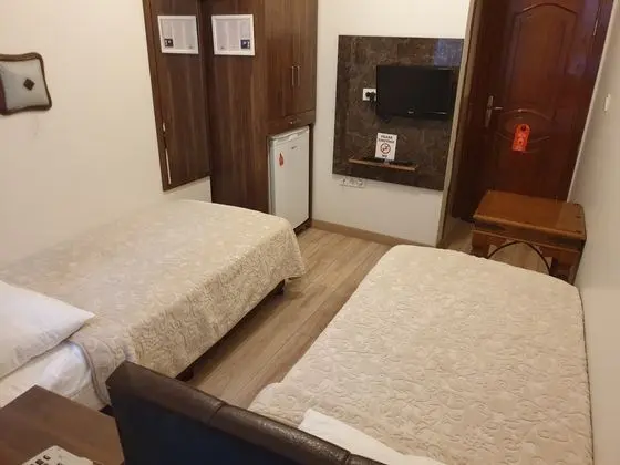 Standart Oda, Şehir Manzaralı