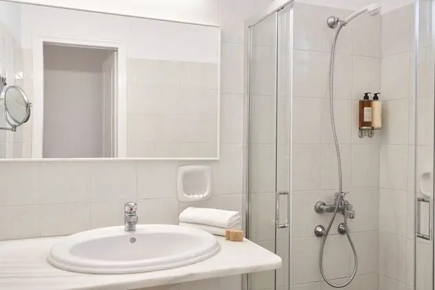 Tek Büyük Yataklı Oda (Plunge Pool)