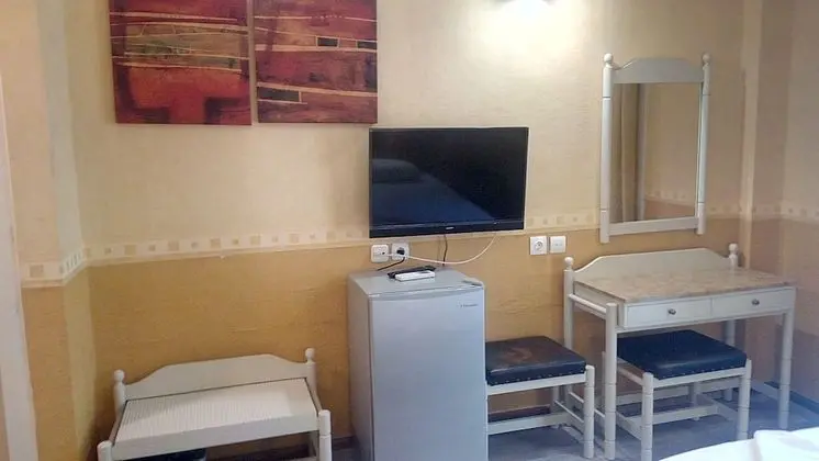 Tek Büyük veya İki Ayrı Yataklı Oda, Şehir Manzaralı