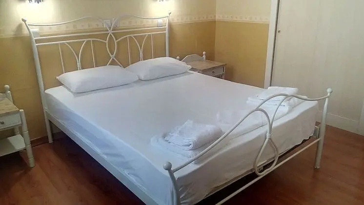 Tek Büyük veya İki Ayrı Yataklı Oda, Şehir Manzaralı