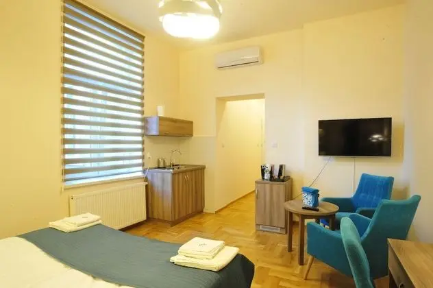 Oda, 1 En Büyük (King) Boy Yatak, Özel Banyo
