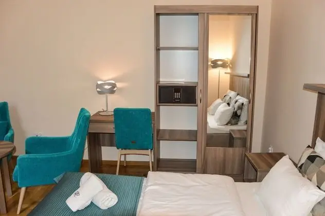 Oda, 1 En Büyük (King) Boy Yatak, Özel Banyo