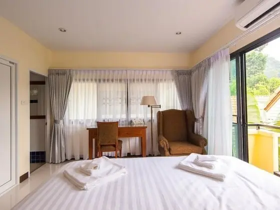 Deluxe Tek Büyük Yataklı Oda