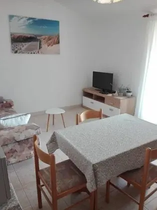 Apart Daire (Kosta - 150 m from beach - A4 Kat (2+)