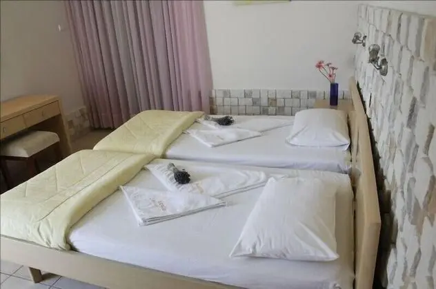 Tek Büyük Yataklı Oda