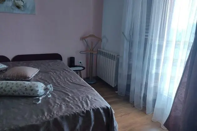 Family Apart Daire, 1 En Büyük (King) Boy Yatak ve Çekyat (Kostrena Apartment Maja Few Mt From)