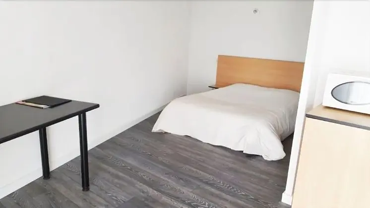 Standard Tek Büyük Yataklı Oda