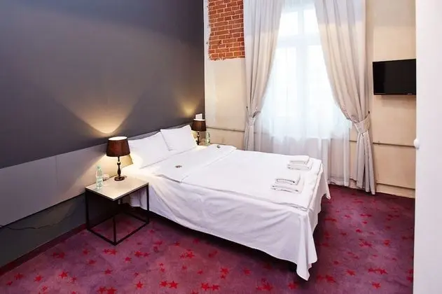 Tek Büyük Yataklı Oda, 1 Çift Kişilik Yatak