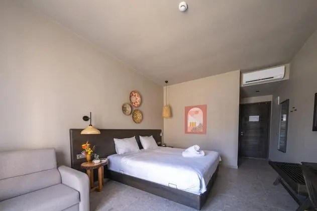 Bahçe Katı Standart Oda, Bahçe Manzaralı, Balkonlu