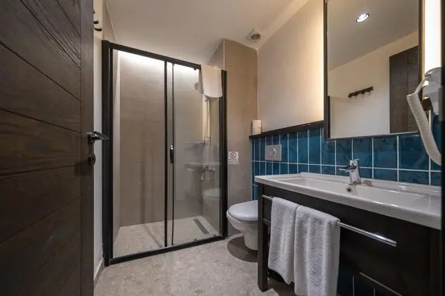 Bahçe Katı Standart Oda, Bahçe Manzaralı, Balkonlu