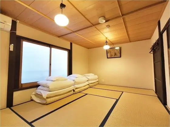 Standard Dört Kişilik Oda, Sigara İçilmez, Ortak Banyo (2,3,4 Persons)