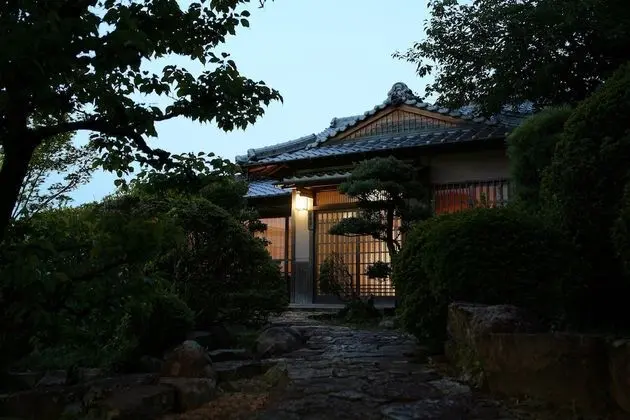 Traditional Oda, Sigara İçilebilir (B)