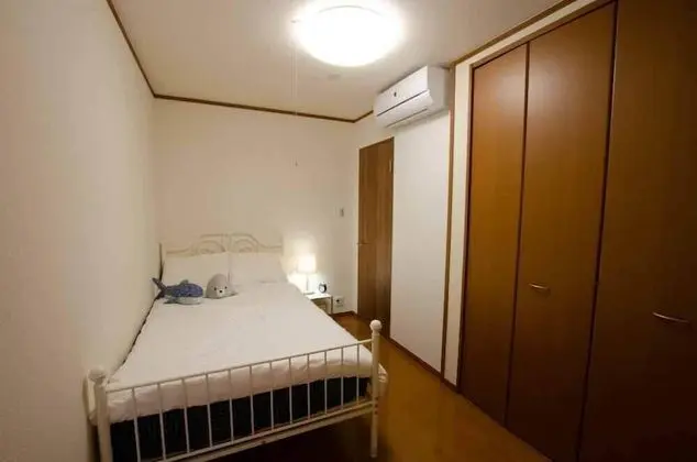 Ev (Private Vacation)
