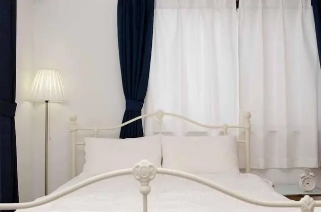 Ev (Private Vacation)