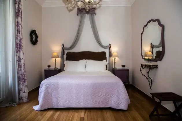 Lavender Grand Suite