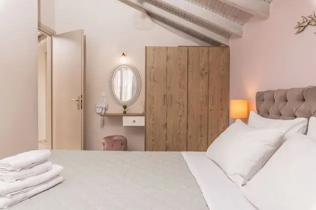 Triple Loft