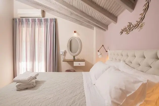 Triple Loft