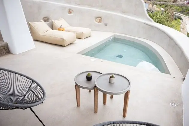 Koumi Suite Partial Sea View and Jetted Tub