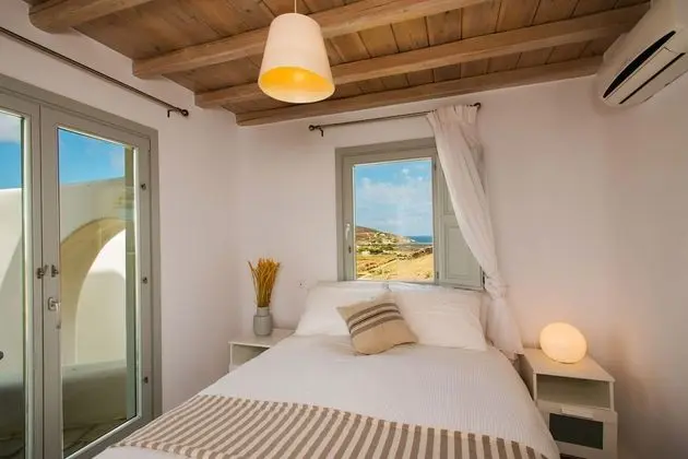 Koumi Suite Partial Sea View and Jetted Tub