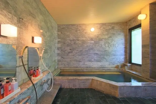 Traditional Oda (Japanese-Style with Shared Shower)