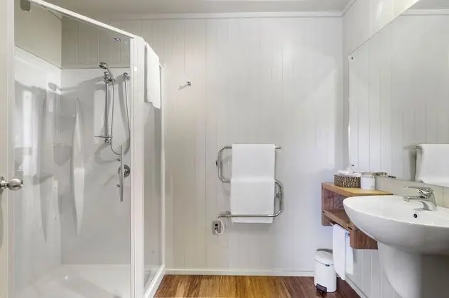Luxury Apart Daire, 2 Yatak Odası, Balkon, Göl Manzaralı