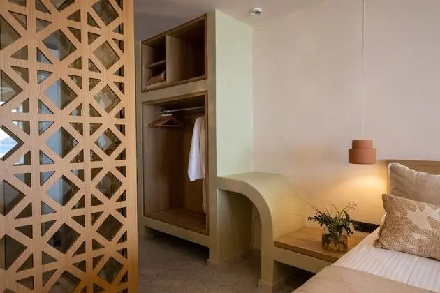 Executive Suite with Outdoor Jacuzzi