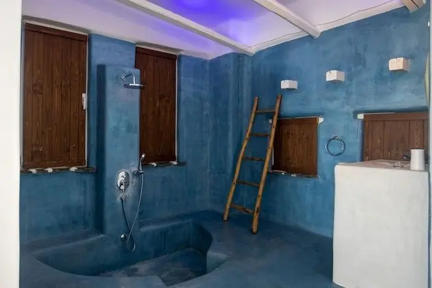 Executive Suite with Outdoor Jacuzzi