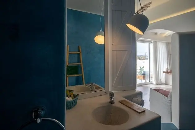 Executive Suite with Outdoor Jacuzzi