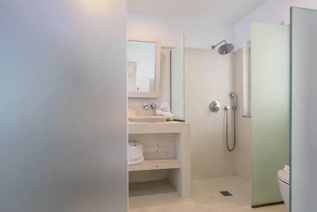 Suit With Private Pool