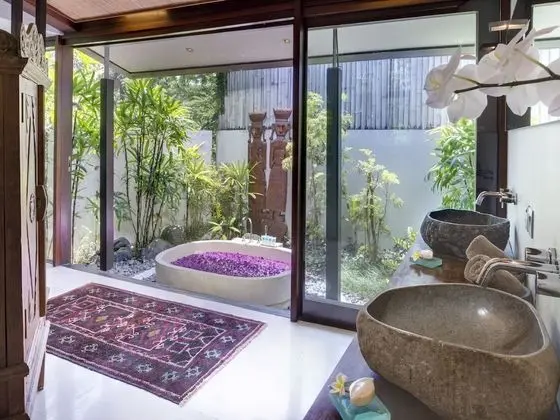 Villa, 4 Yatak Odası, Havuz Manzaralı
