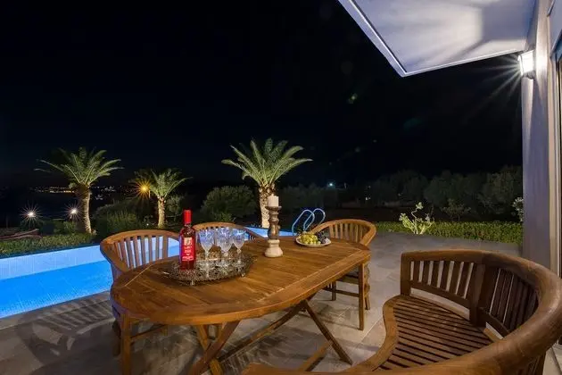 Villa, 3 Yatak Odası, Kişiye Özel Havuzlu