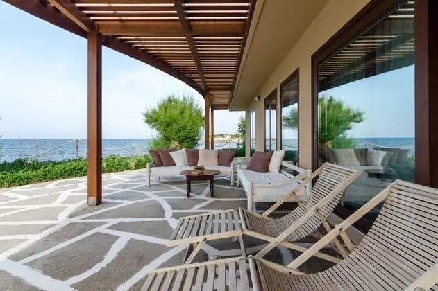 Villa, 5 Yatak Odası, Deniz Manzaralı, Denize Sıfır