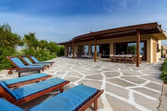 Villa, 5 Yatak Odası, Deniz Manzaralı, Denize Sıfır